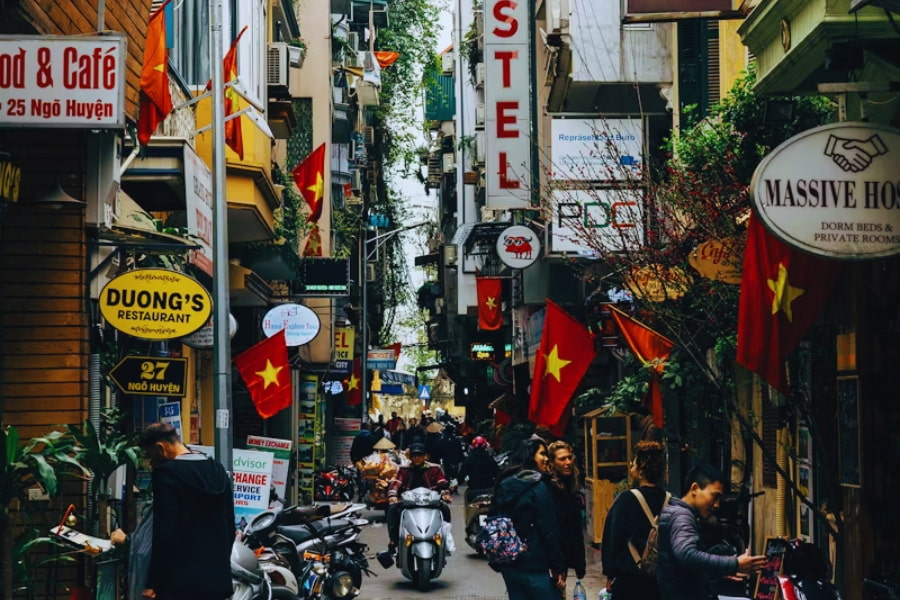 Vietnam solo travel exploring Hanoi Old Quarter street life and culture